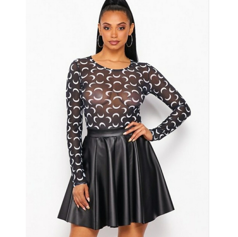 Faux leather flare mini skirt